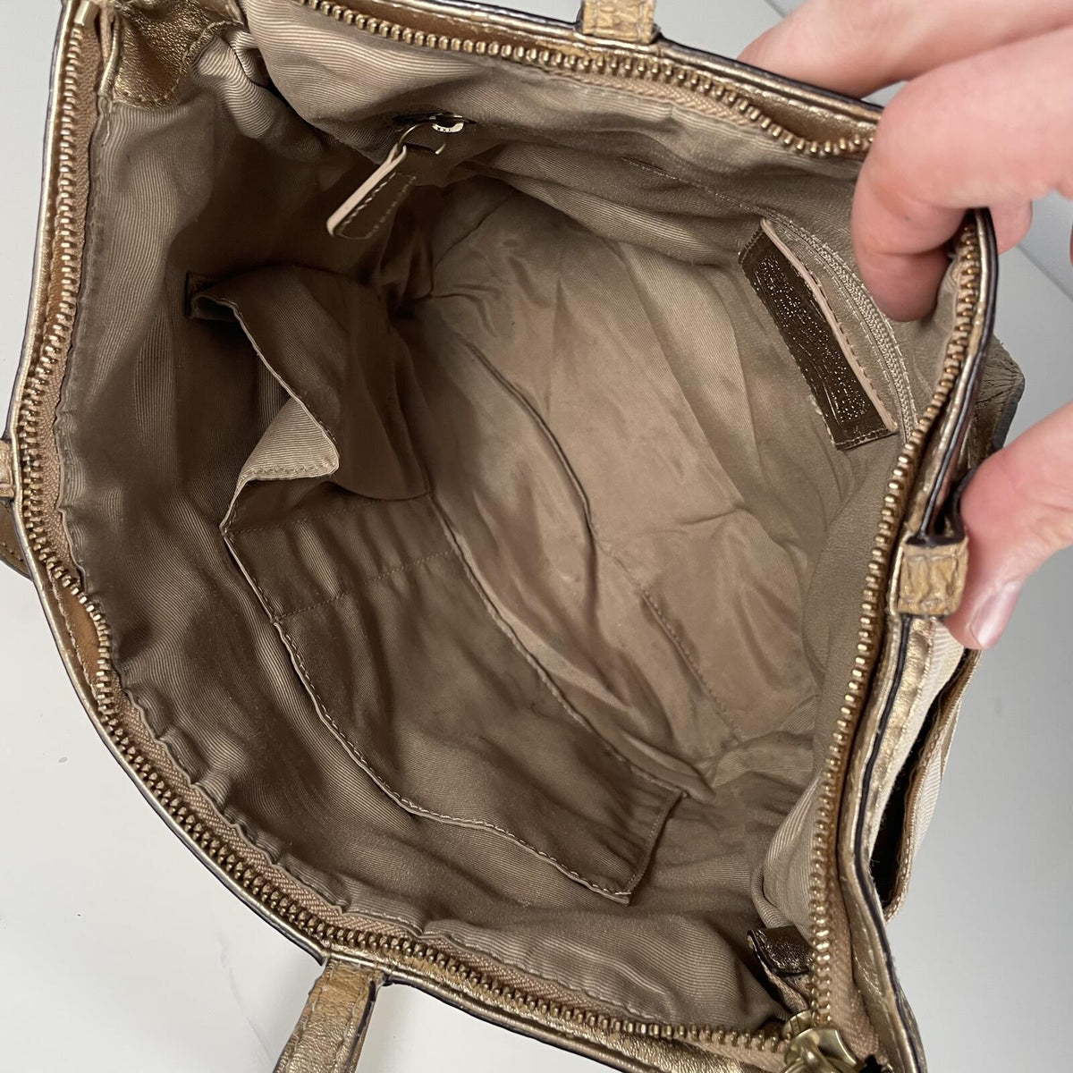 Coach Signature Monogram Gold Tone Shoulder Bag Beige Shoulder bag A1293-F19200