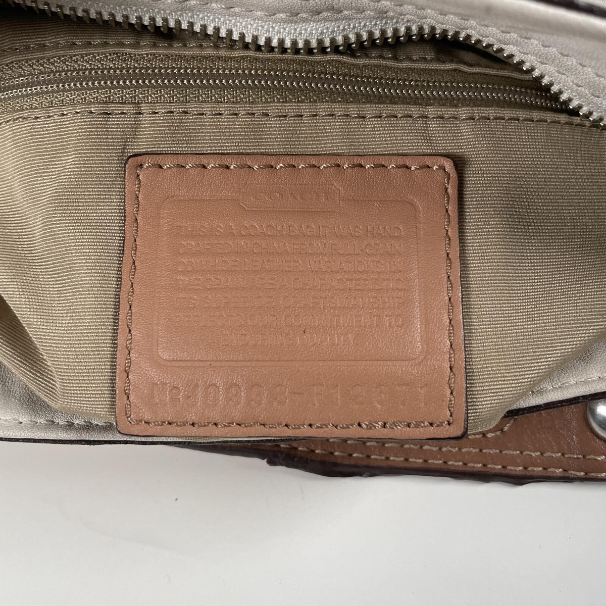 Coach Zoe White Leather Shoulder Bag Buckle J0993-F12671