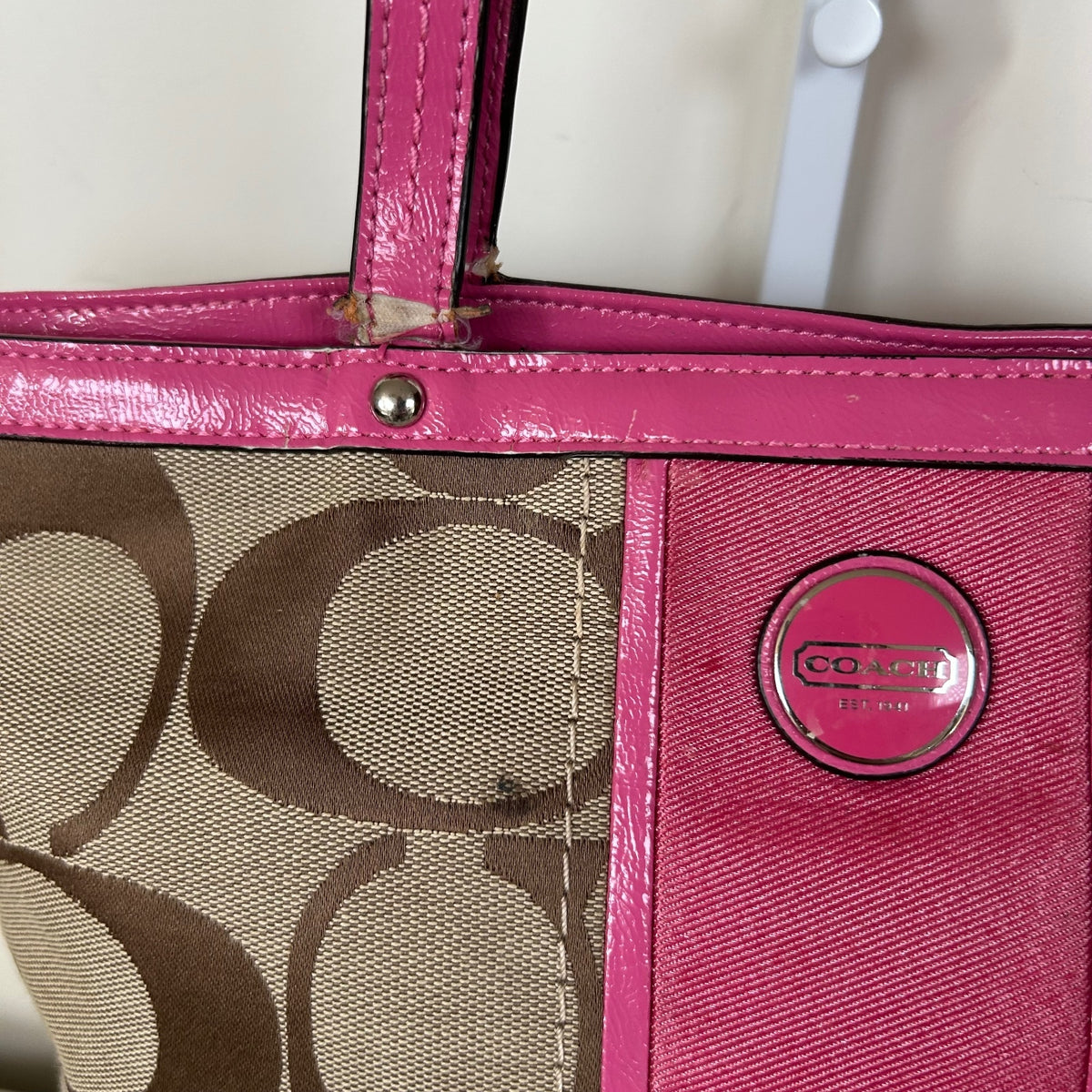 Coach Signature Monogram Pink Stripe Shoulder Bag D1332-F21950