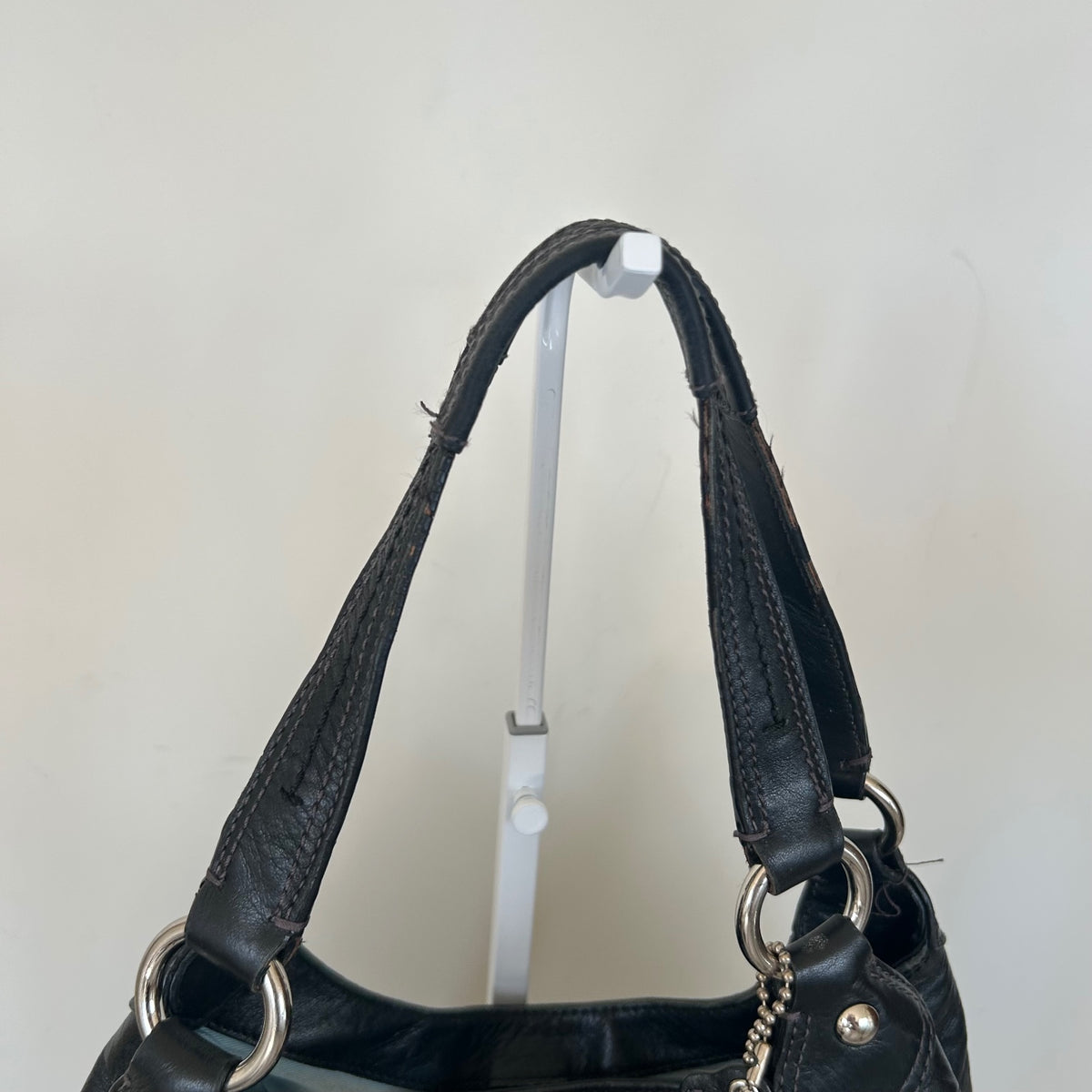 Coach Black Leather 3 Compartment Silver Buckle Shoulder Bag D1193-F17092