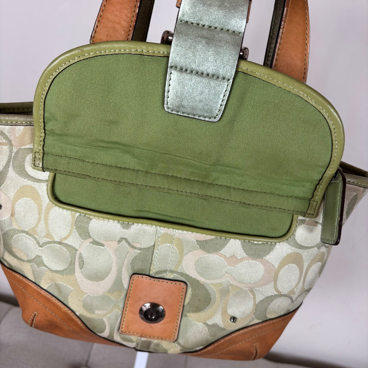 Coach Green Optic Ladybug Handle Top Soho Shoulder Bag M04Q-5621
