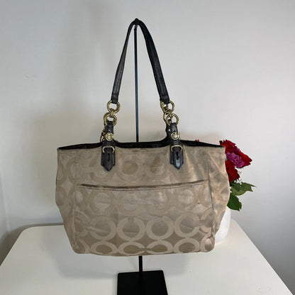 Coach Signature C Gold Beige Shoulder Bag E1082-15758