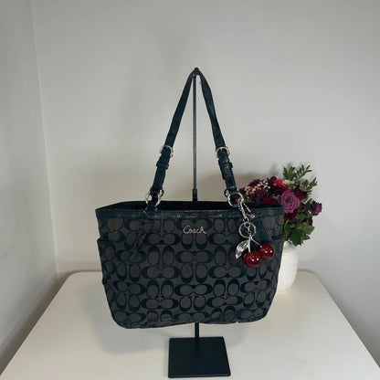 Coach Black Monogram Signature Gallery Handbag Style F1160-F17726