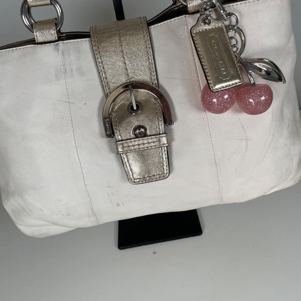 Coach White Leather Shoulder Bag Silver Buckle G1175-F18751