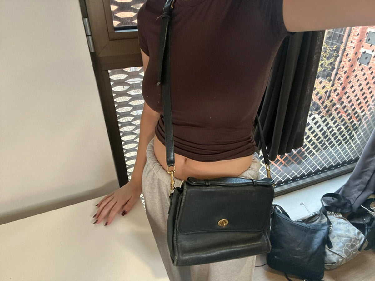 Vintage 90s Vintage Coach Black Court Leather Shoulder Bag G13-9870