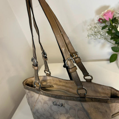 Coach Monogram Beige and Gold Shoulder Handbag Gold Hardware L1175-F17724