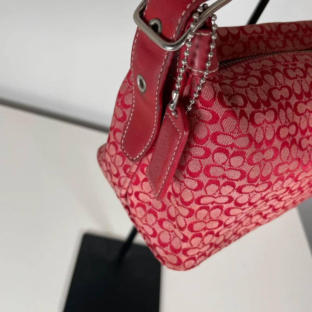 Vintage Y2K Coach Red Signature Shoulder Bag M2K-6332
