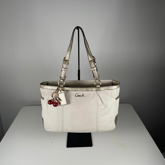 Coach White Leather Shoulder Bag C1163-F17721