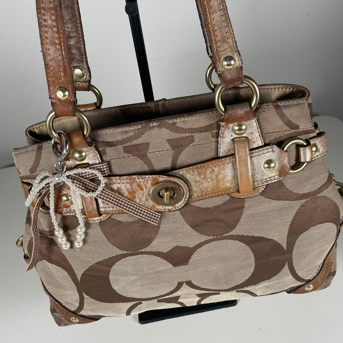 Beige Monogram C Turnlock Shoulder Bag J0873-13237