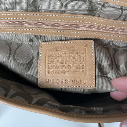 Coach Hampton Beige Leather Buckle Shoulder Bag L04S-9550