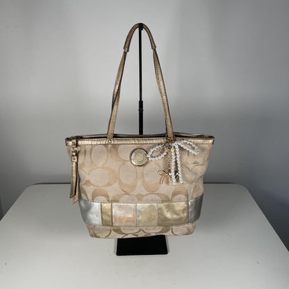 Coach Signature Monogram Gold Tone Shoulder Bag Beige Shoulder bag A1293-F19200