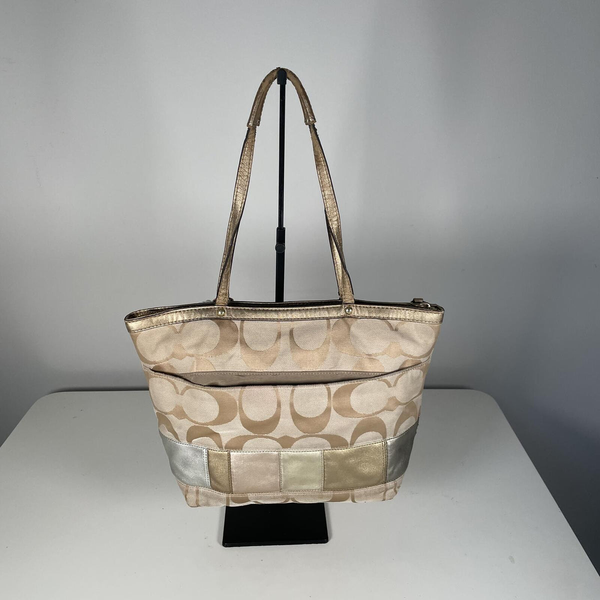 Coach Signature Monogram Gold Tone Shoulder Bag Beige Shoulder bag A1293-F19200
