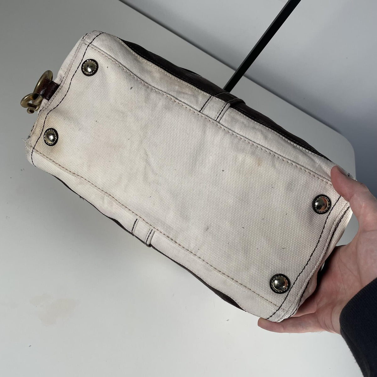 Coach Mahogany Beige Canvas Leather Shoulder Bag Gold Hardware Y2K L0669-10369