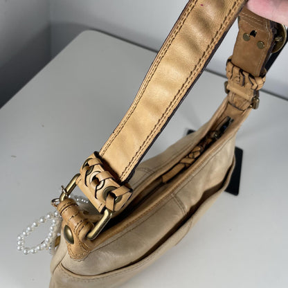 Coach Beige Leather Shoulder Bag Plaid Lining J0769-11416