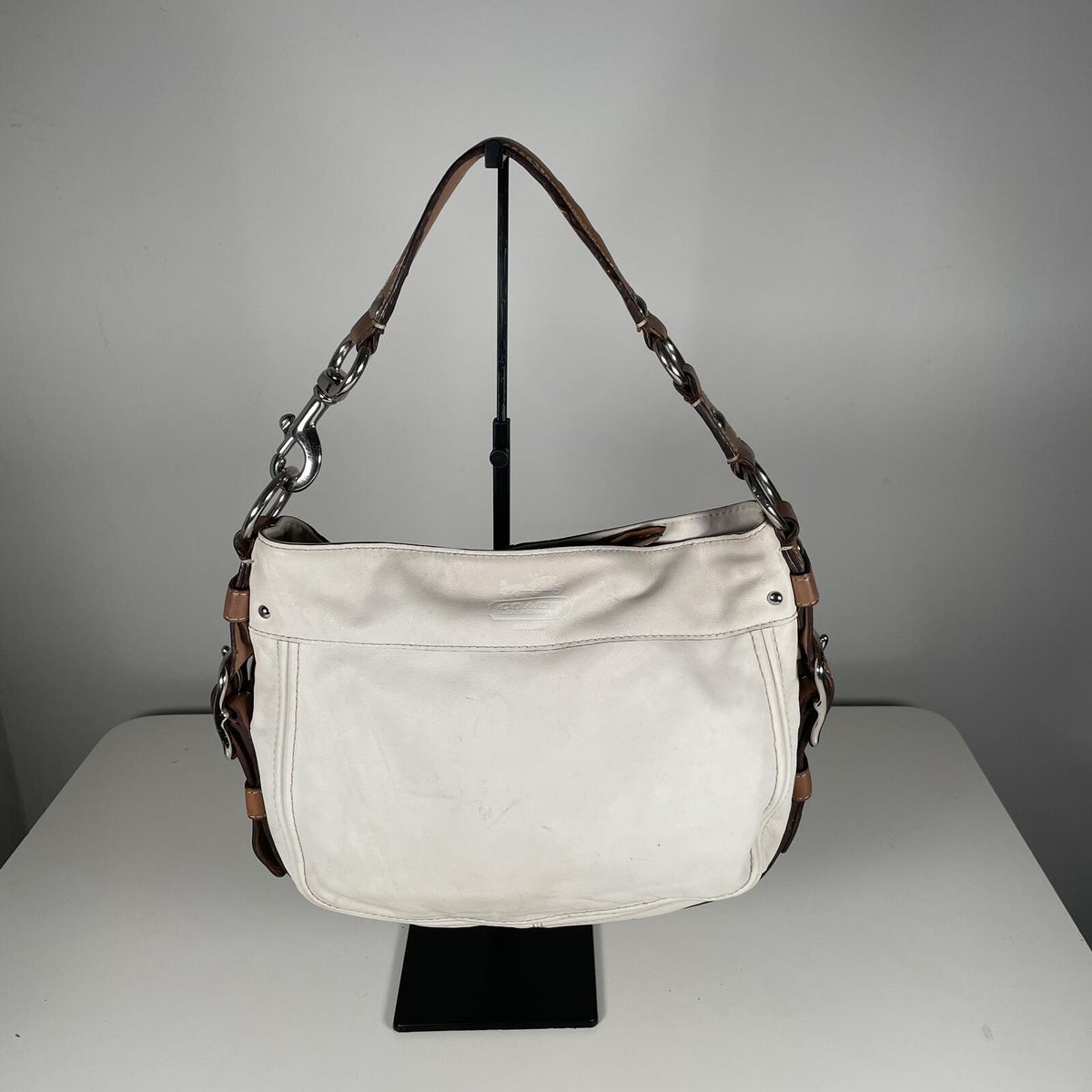 Coach Zoe White Leather Shoulder Bag Buckle J0993-F12671