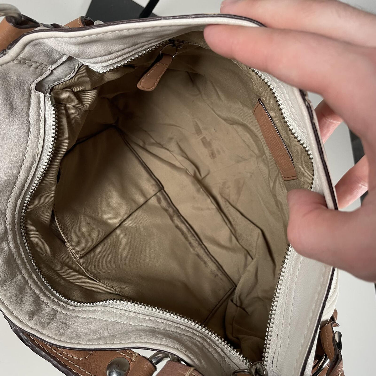 Coach Zoe White Leather Shoulder Bag Buckle J0993-F12671