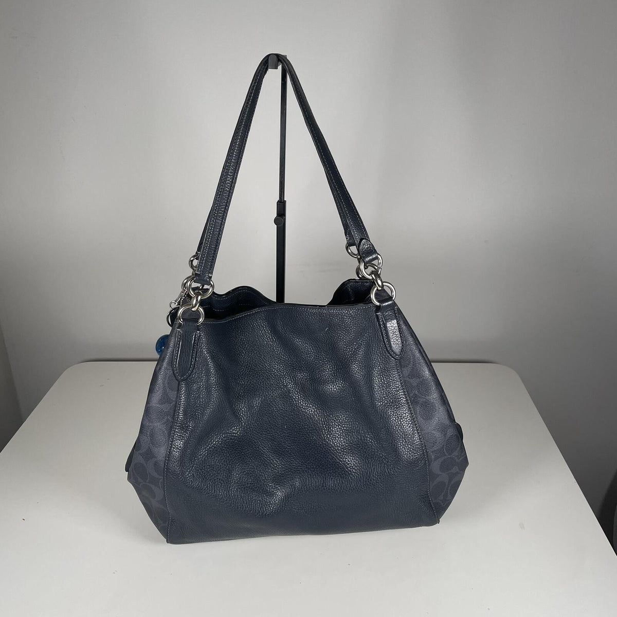 Coach Navy Leather 3 Compartment Shoulder Bag Handbag Purse A2032-91133