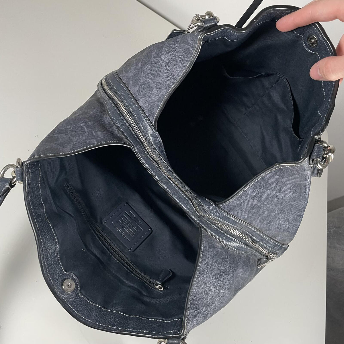 Coach Navy Leather 3 Compartment Shoulder Bag Handbag Purse A2032-91133