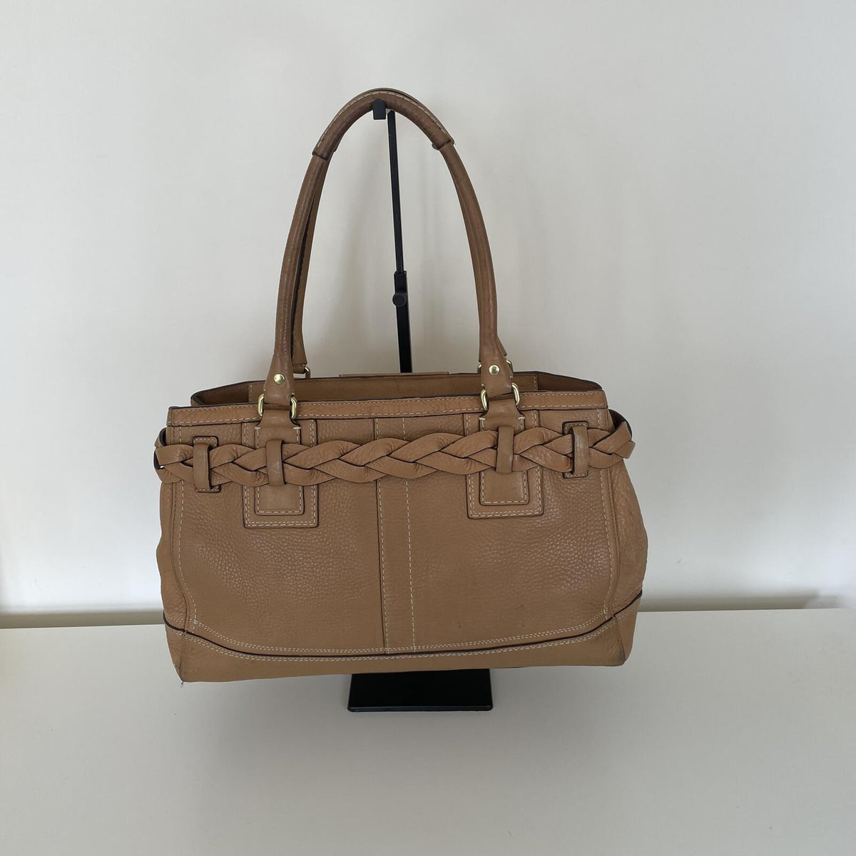 Coach Pebbled Leather Hampton Shoulder Bag Beige/Brown J0693-10529