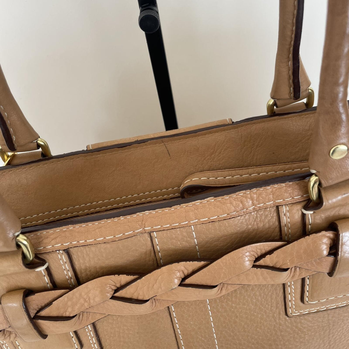 Coach Pebbled Leather Hampton Shoulder Bag Beige/Brown J0693-10529