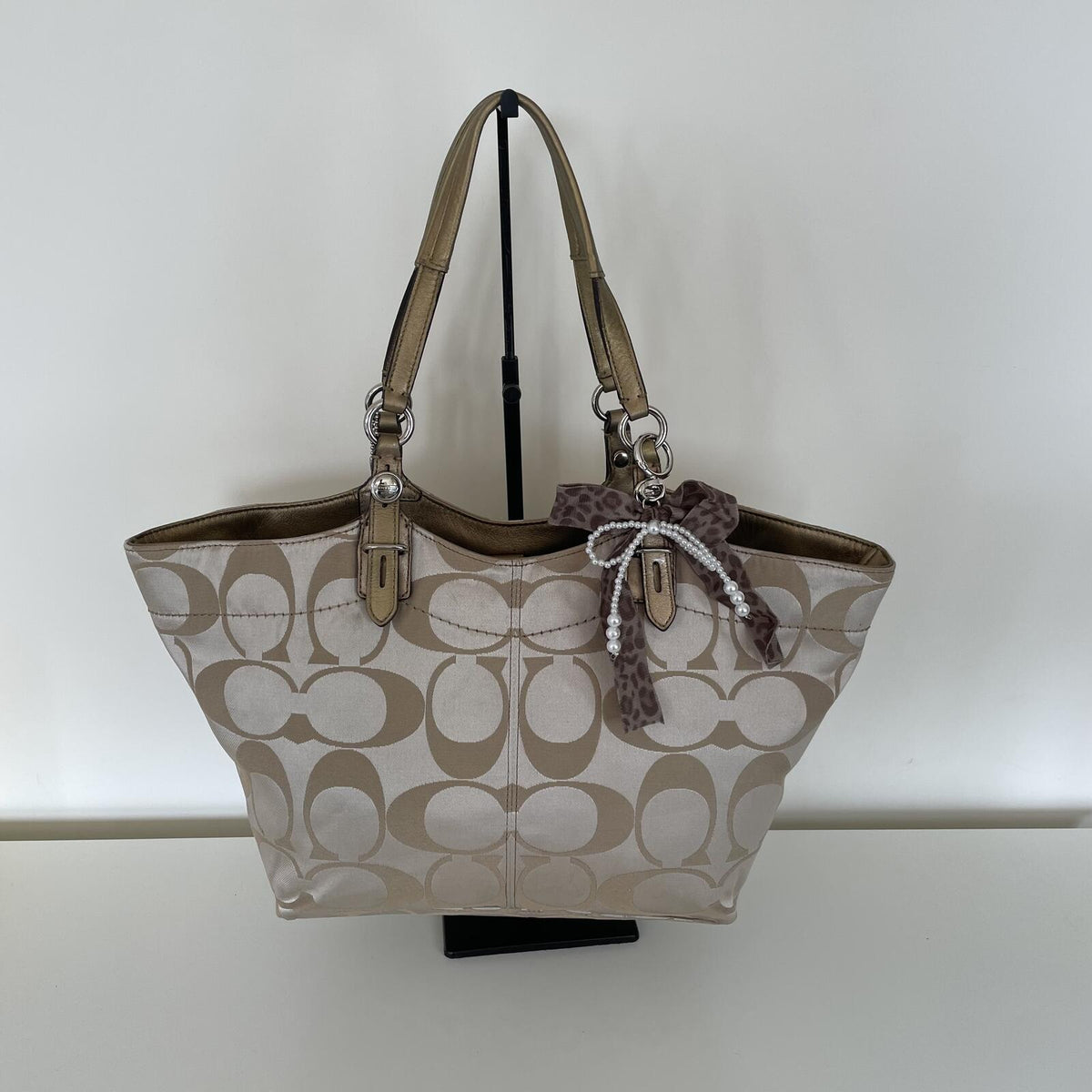 Coach Beige Laura Signature Sateen Tote Shoulder Bag M1075-F16175
