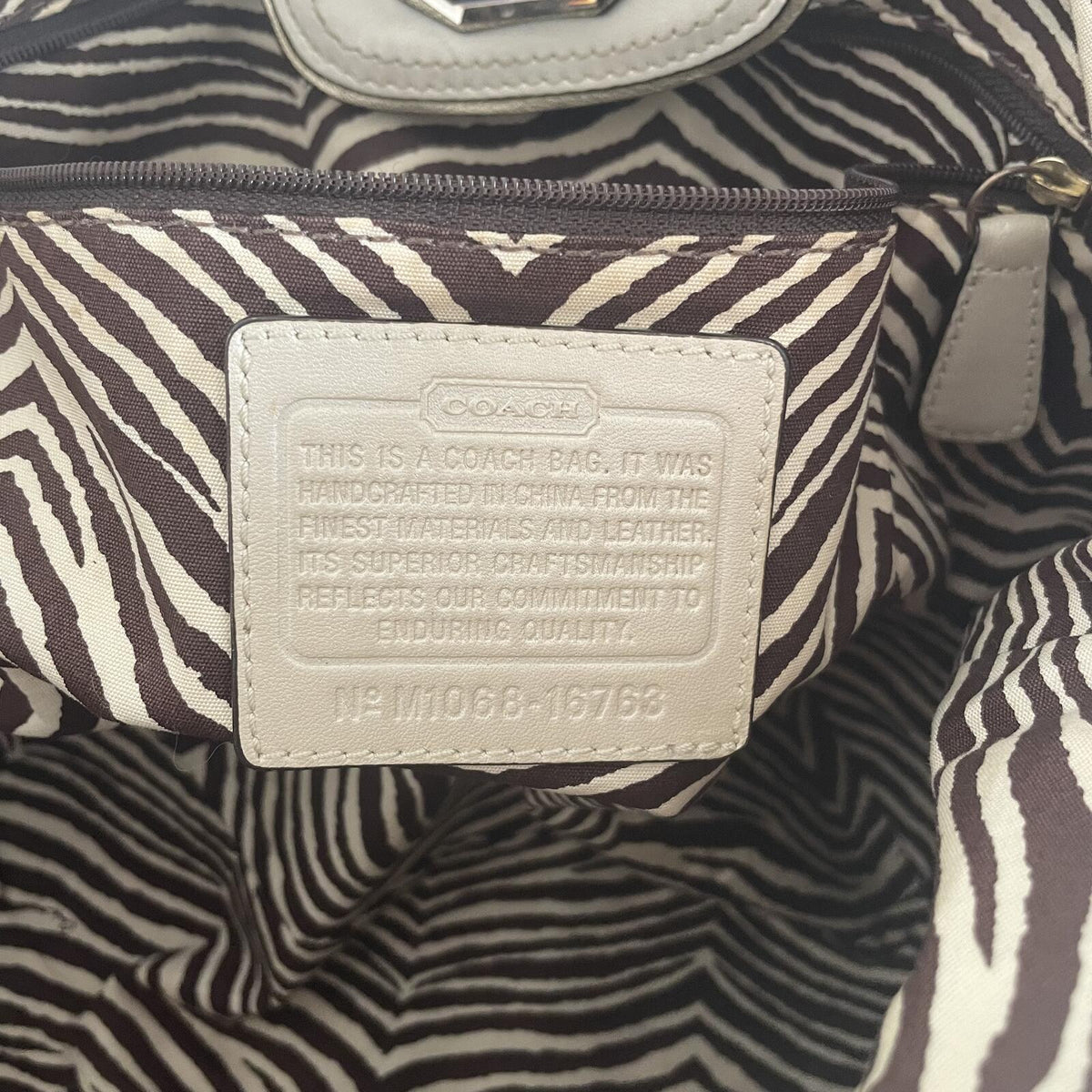 Coach Beige Hampton Floral Beach Bag with Turnlock Closure M1068-16763