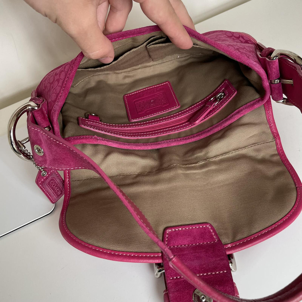 Rare Coach Soho Hot Pink Suede Leather Shoulder Bag Handbag E04J-6818