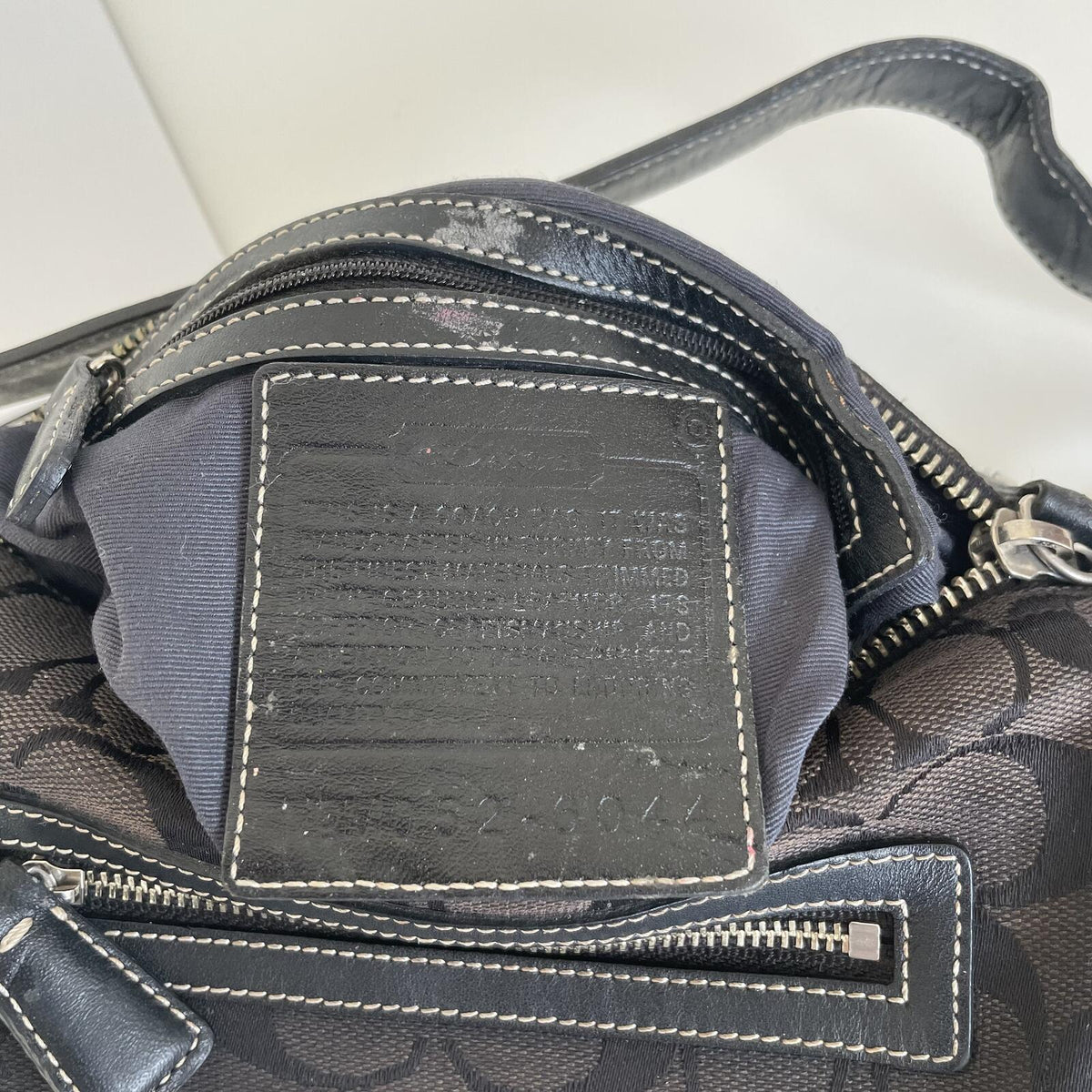 Coach Signature C Canvas Sufflette Mini Hobo Shoulder Bag M052-6044