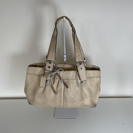 Coach Beige Pebbled Leather Pleated Soho Tote Shoulder Bag M0949-F13732