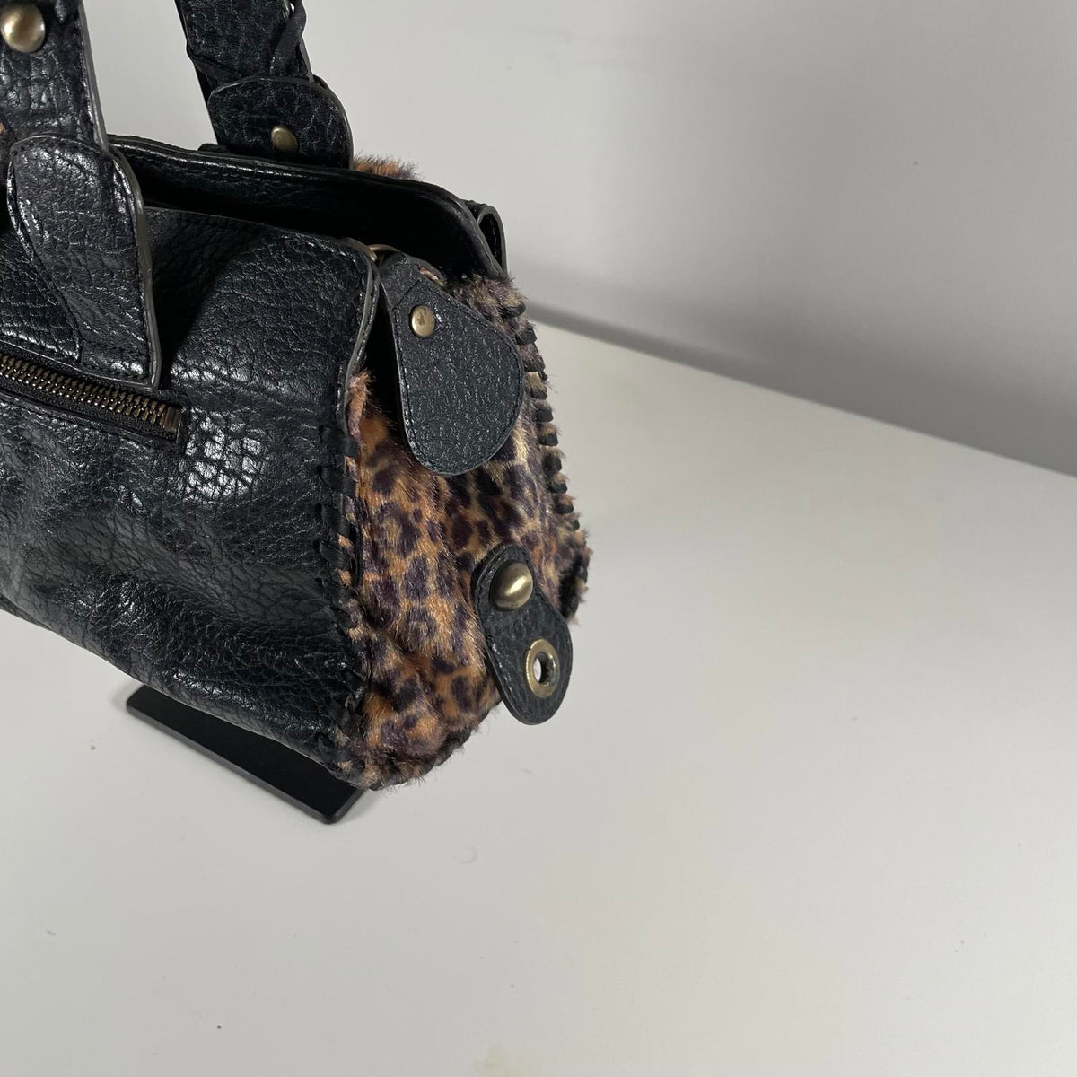 Rare Vintage Guess Y2K Leopard Faux Fur Leather Buckle Shoulder Bag
