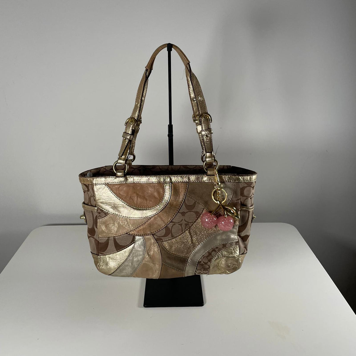 Coach Gold Mosaic Patchwork Shoulder Bag Turn lock Side E0993-F14004