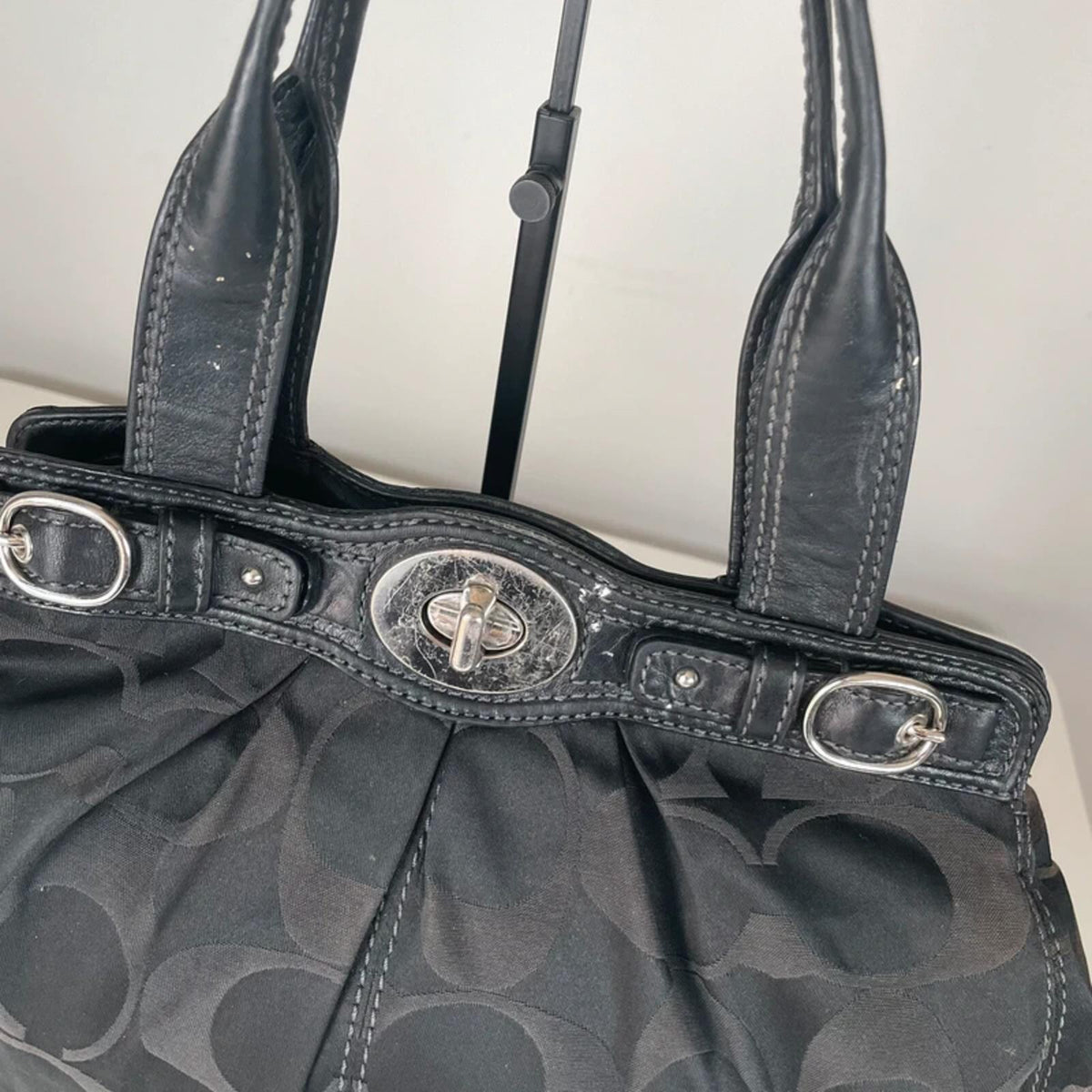 Coach Garnet Black Monogram Shoulder Bag Silver Turnlock G1069-F13906