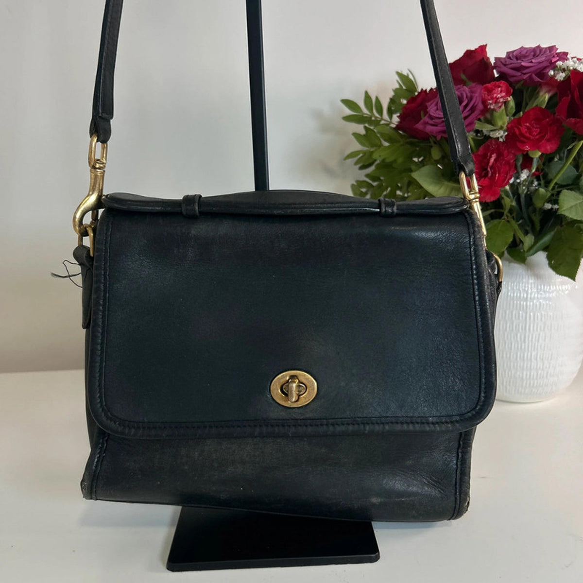 Vintage 90s Vintage Coach Black Court Leather Shoulder Bag G13-9870