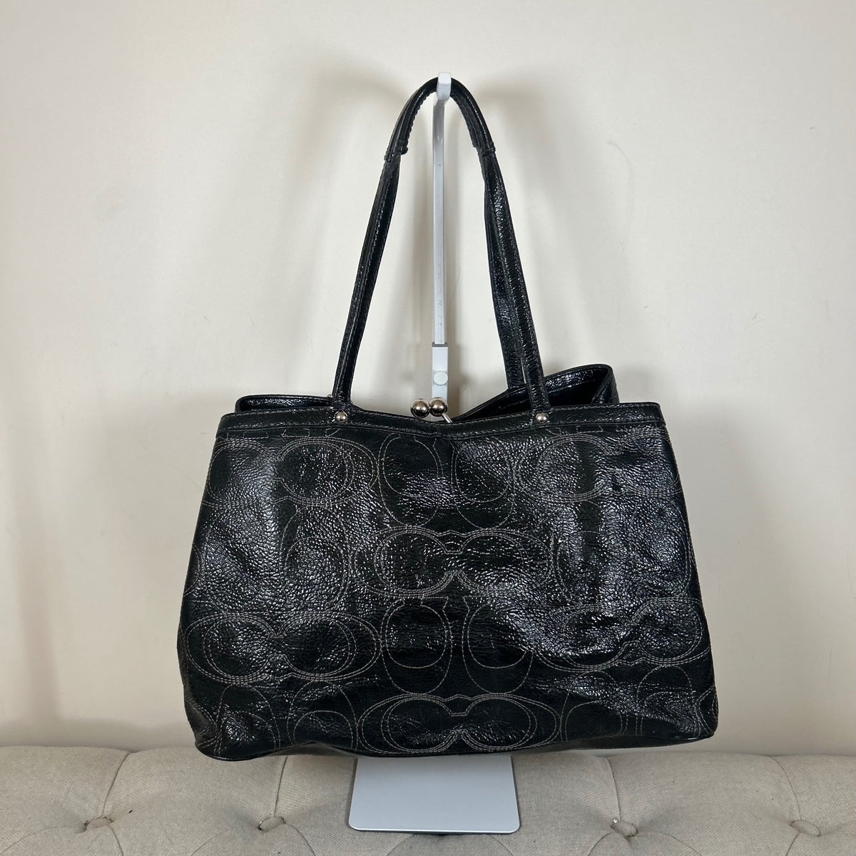 Coach Black Patent Leather 3 Compartment Kisslock Shoulder Bag J1276-F19215