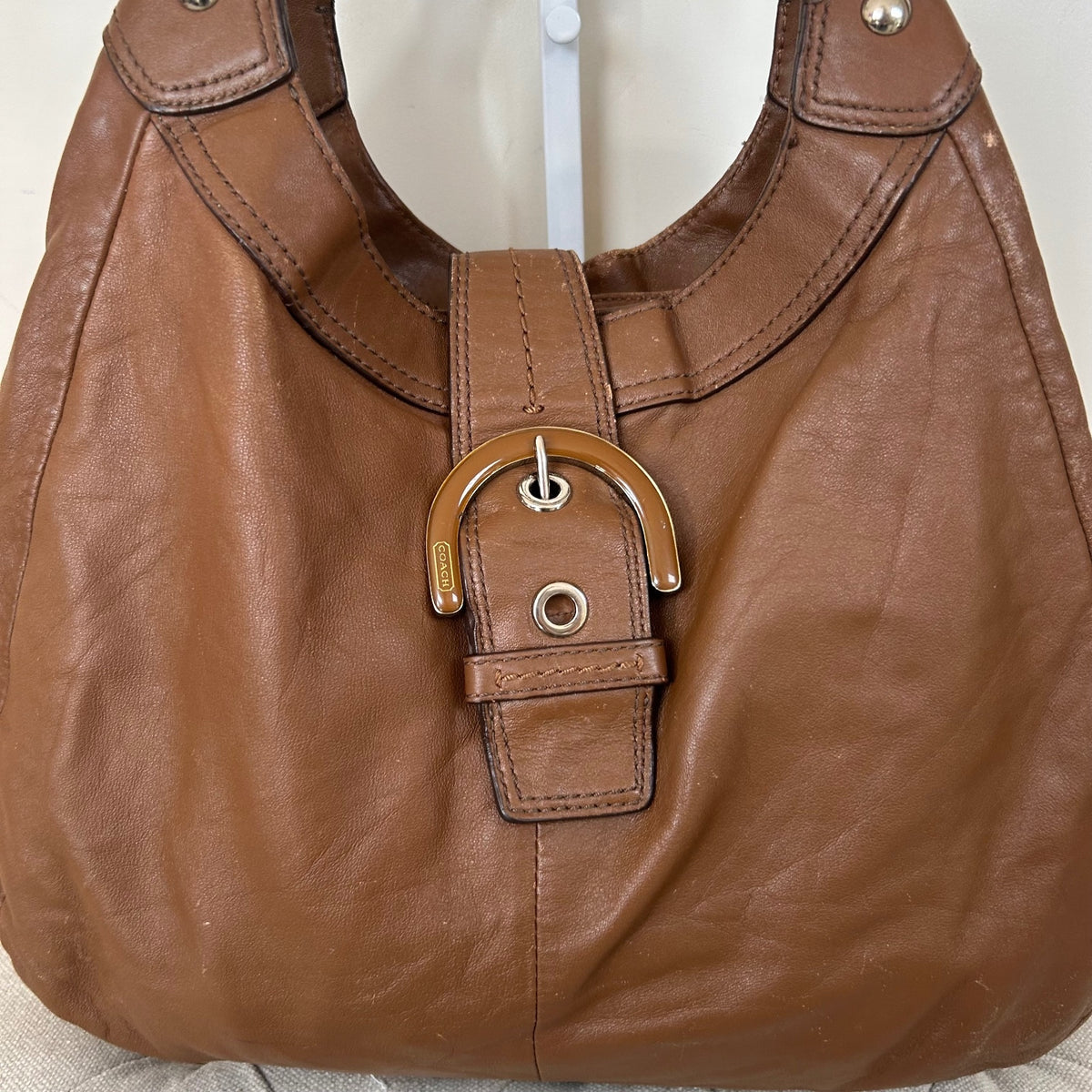 Coach Brown Leather Maggie 3 Compartment Buckle Front Shoulder Bag D1193-F17092