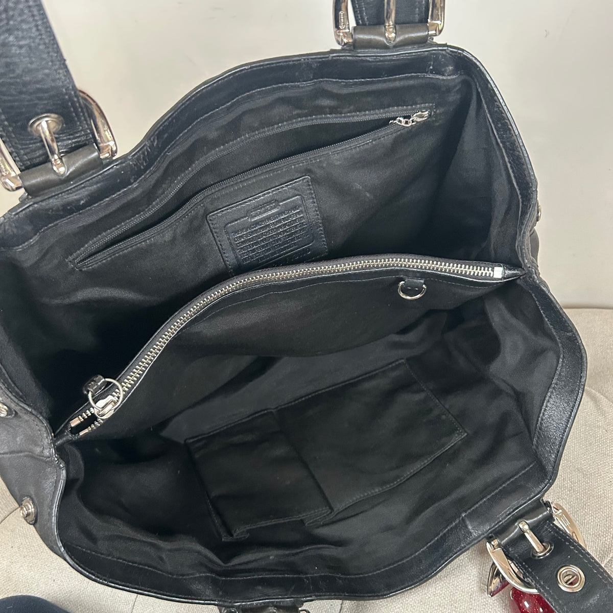 Coach Black Soho Buckle Tote 3 Compartment Shoulder Bag K0820-F13110