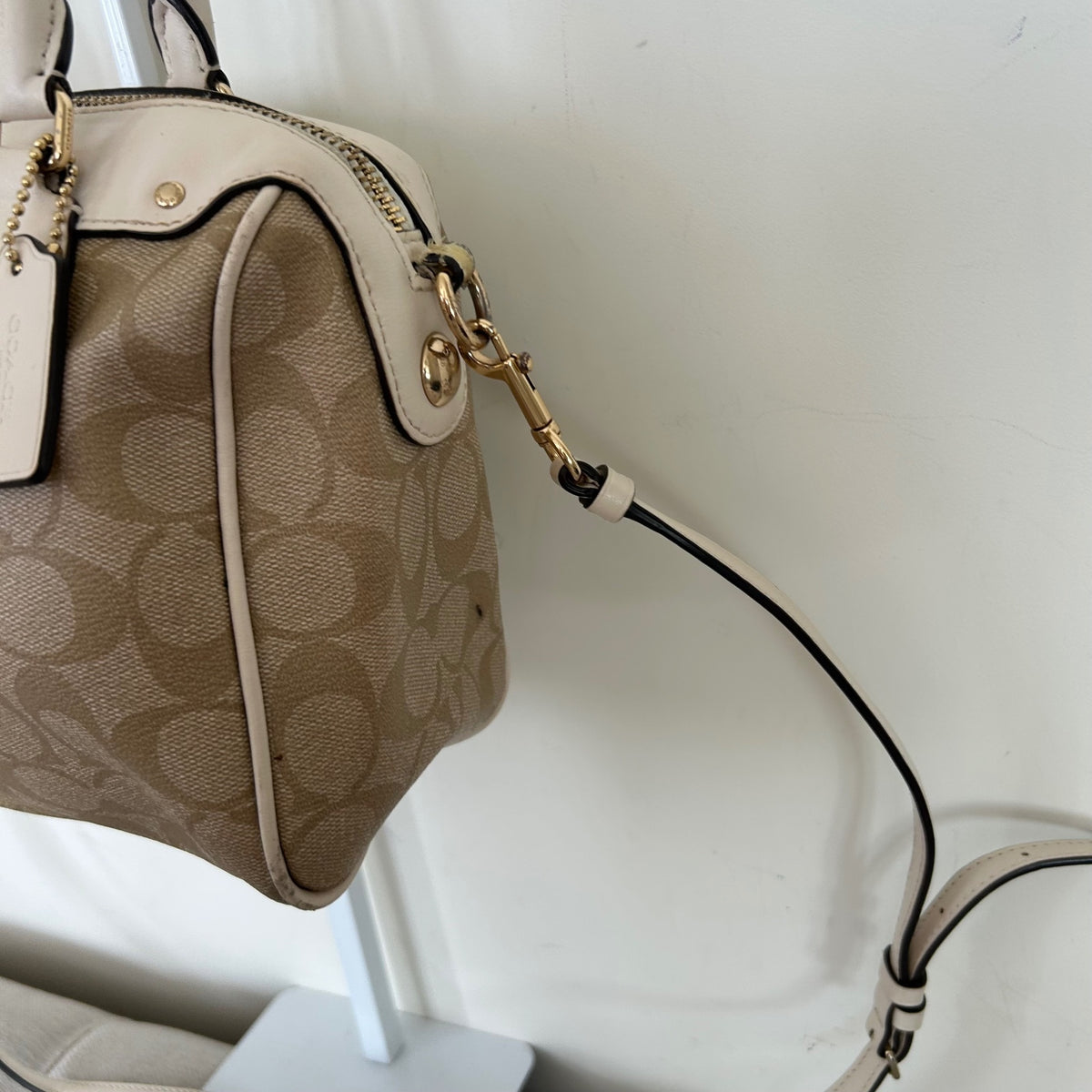 Coach Rowan Beige Mini Shoulder Bag Handbag Purse Gold Hardware H1780-F58312