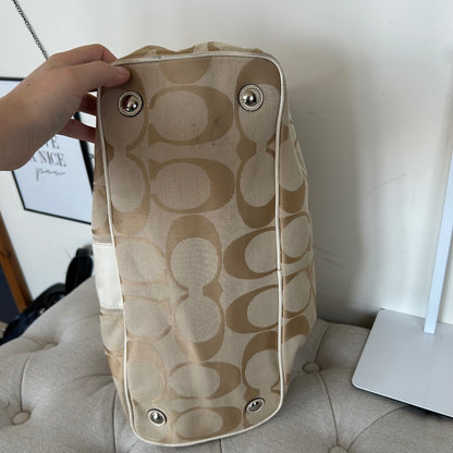 Coach Beige Monogram Kisslock 3 Compartment Shoulder Bag B1273-F19190