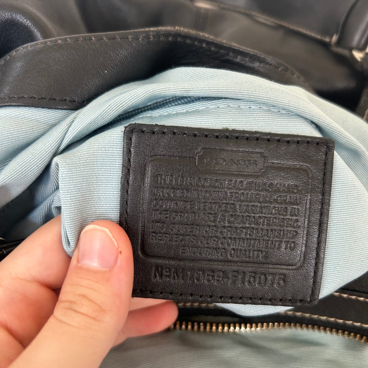 Coach Black Leather 3 Compartment Large Shoulder Bag M1069-F15075