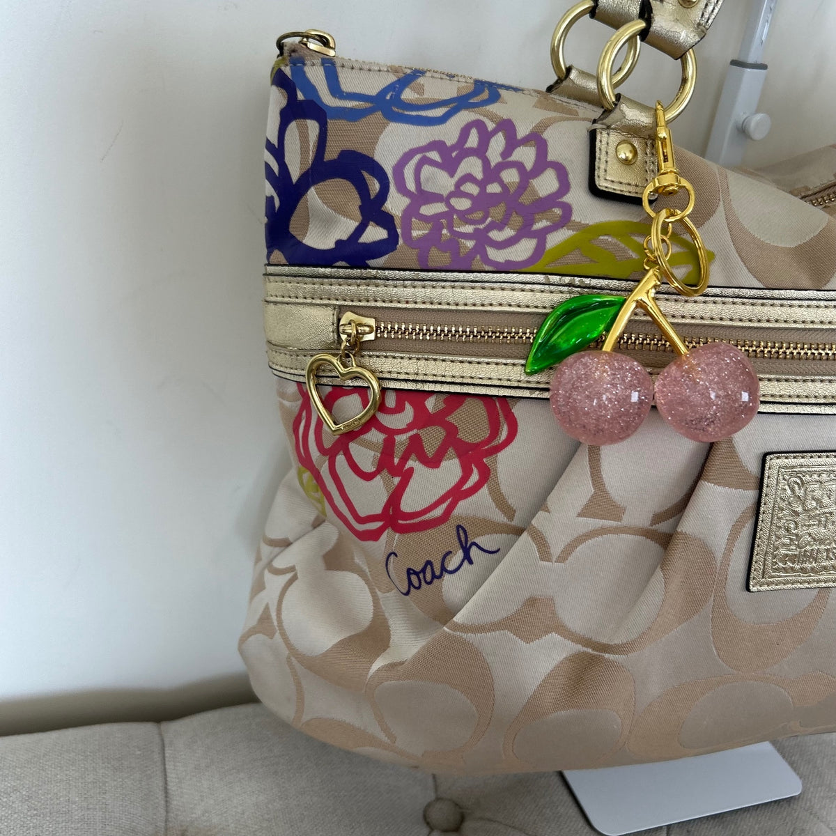 Coach Poppy Beige Flower Detail Shoulder Bag K1259-F20794