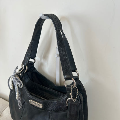 Coach Black Leather 3 Compartment Shoulder Bag E1293-F19453