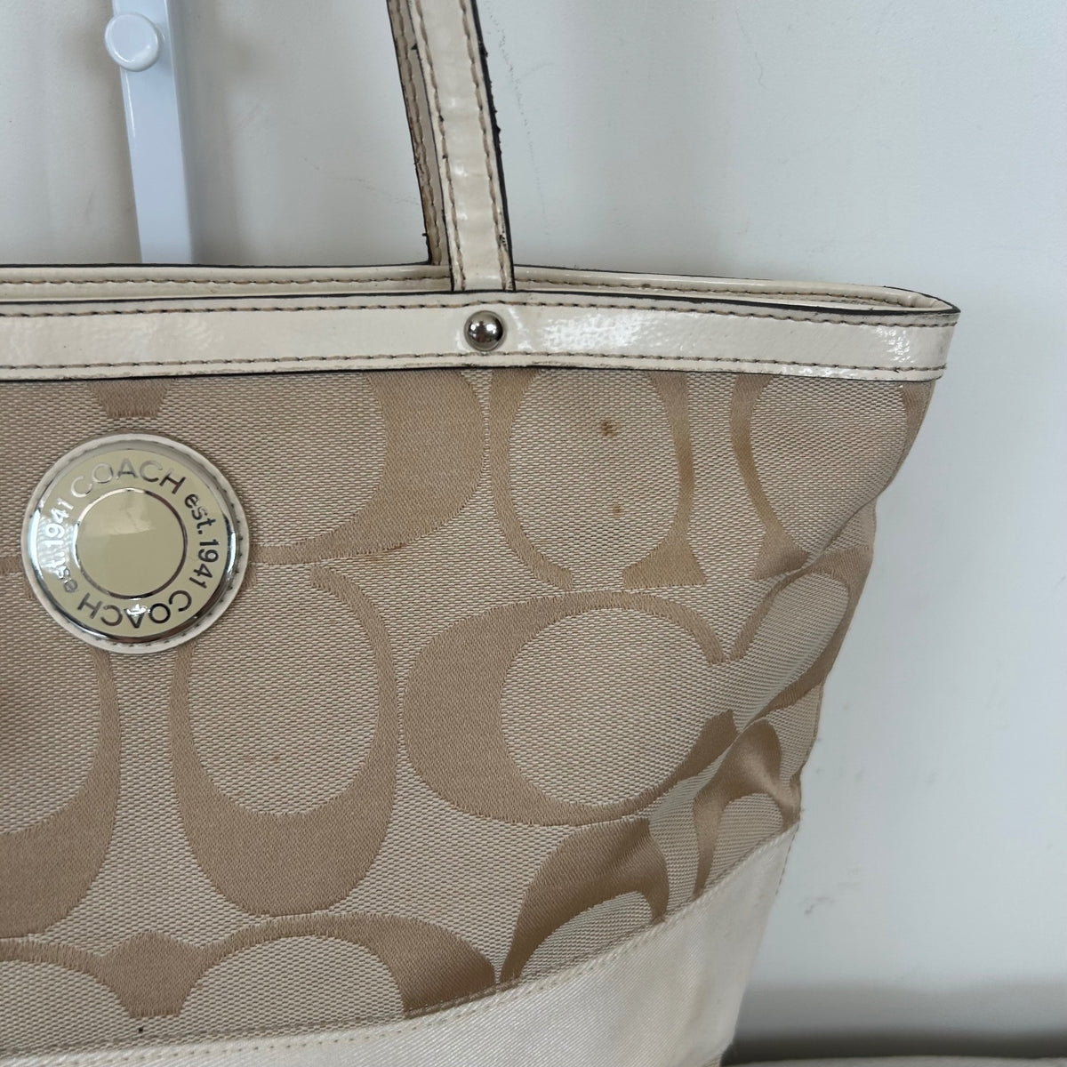 Coach Beige Signature Stripe Tote Shoulder Bag A1276-F19046