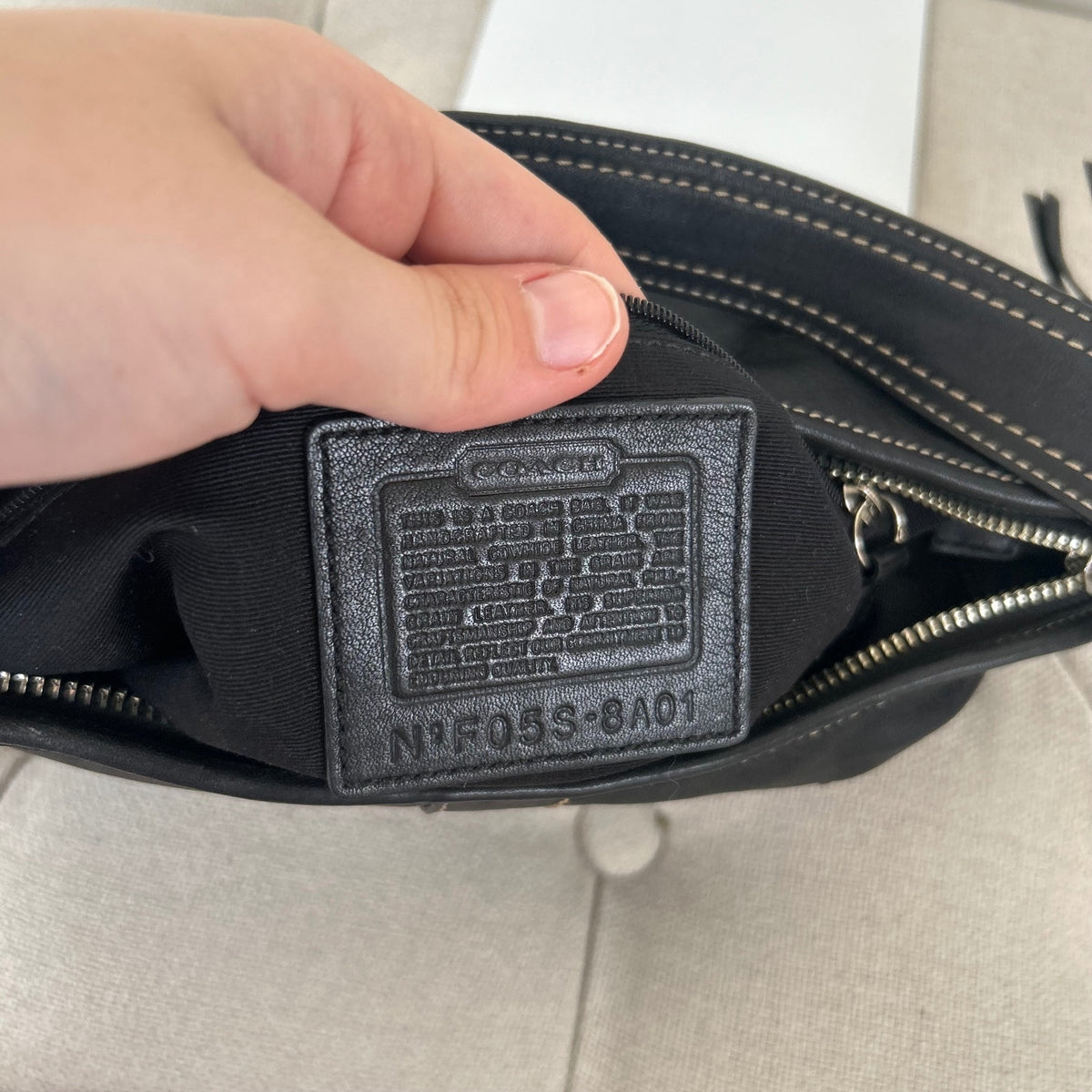 Coach Soho Black Leather Hobo Shoulder Bag Handbag Purse Y2K F05S-8A01
