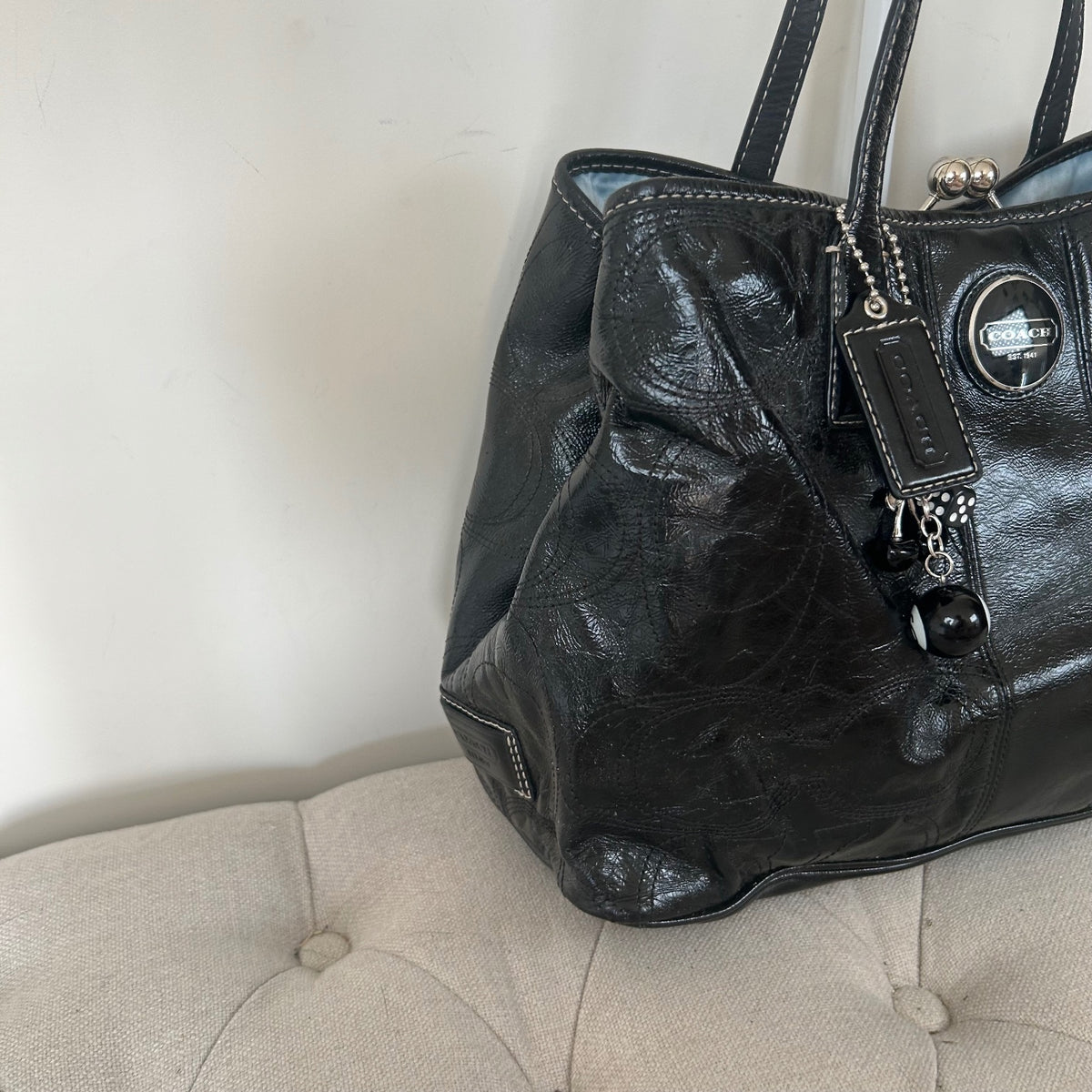 Coach Black Patent 3 Compartment Shoulder Bag Kisslock Middle E1182-F15653