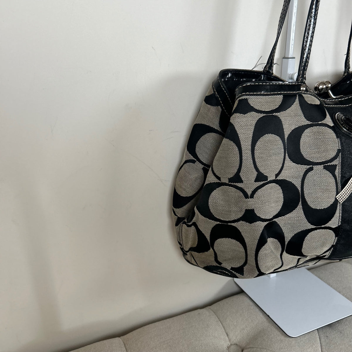 Coach Black Monogram Kisslock Middle 3 Compartment Shoulder Bag F1273-F19190
