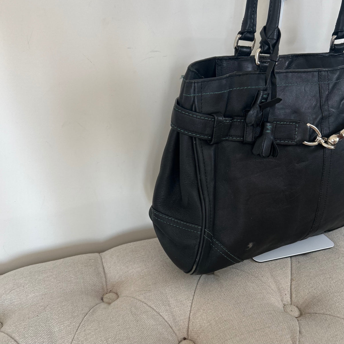 Coach Black Leather Silver Clip Hampton Shoulder Bag M050-8A71