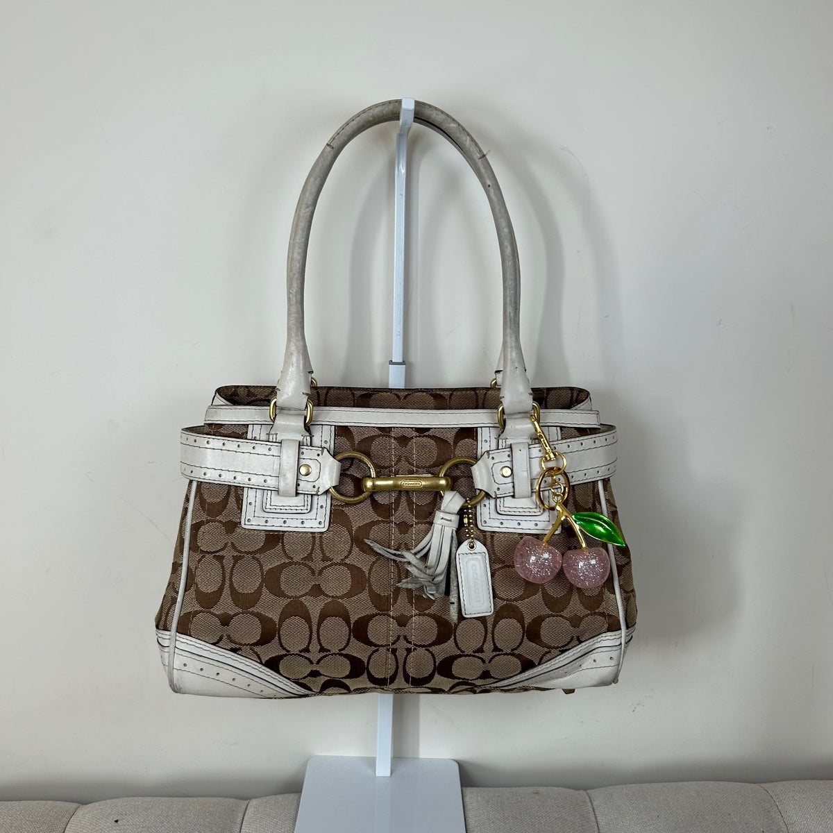 Coach Hampton Signature Monogram White Leather Shoulder Bag G06Q-10507