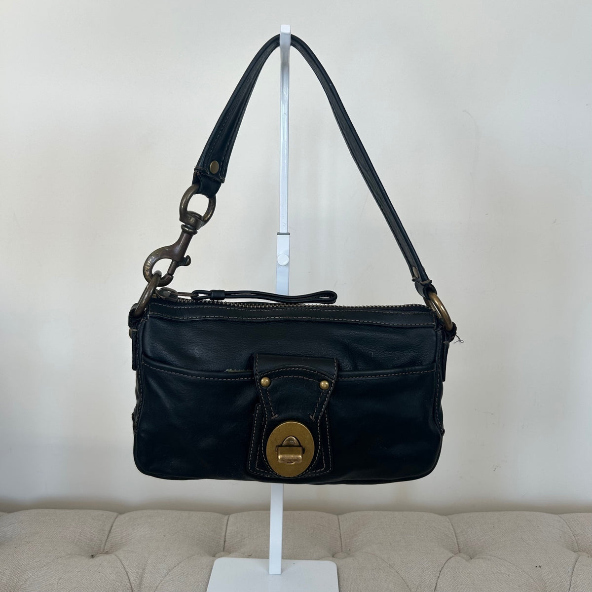 Coach Legacy Black Shoulder Bag Gold Turnlock F063-10326