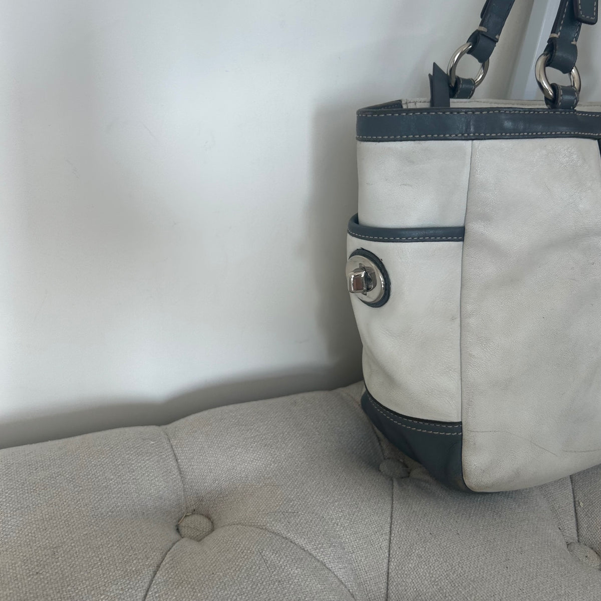 Coach White Leather Gallery East West Shoulder Tote Bag A1072-F13759
