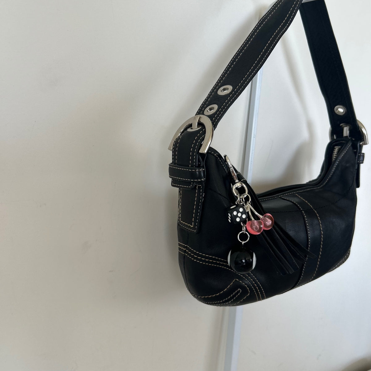 Coach Soho Black Leather Hobo Shoulder Bag Handbag Purse Y2K F05S-8A01
